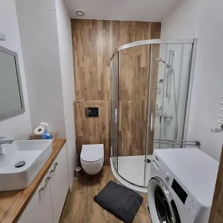 Uroczy Apartament Blisko Jeziora Borne Sulinowo Exterior photo